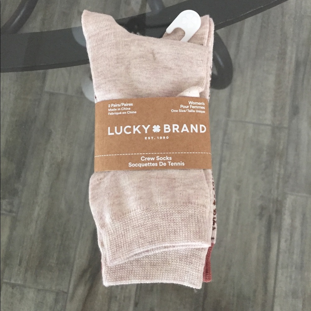 2 pack of Lucky Brand socks